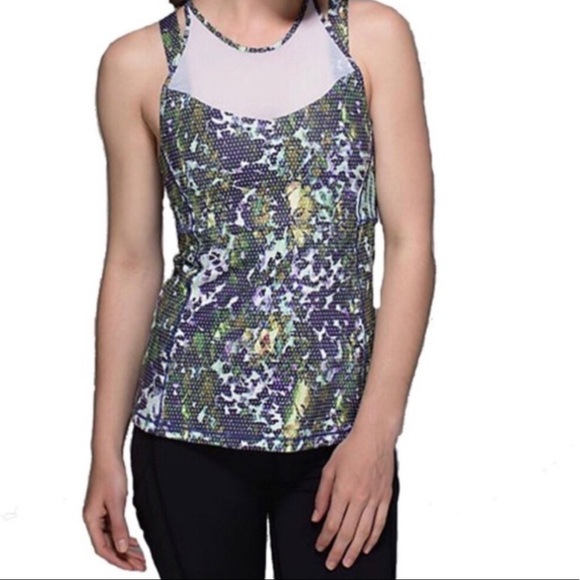 lululemon athletica Tops - Lululemon Run in the City Tank
